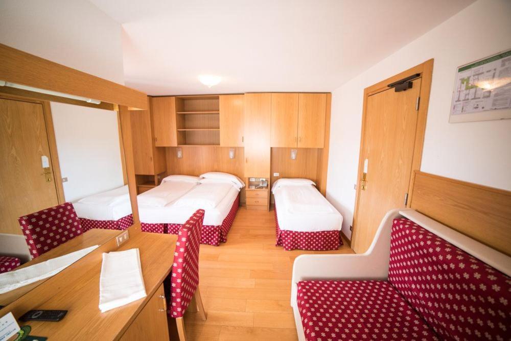 Hotel Due Spade Folgaria Zewnętrze zdjęcie